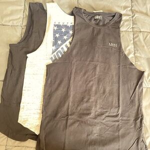 Hollister Women's Gray Tank Top with Flag Graphic